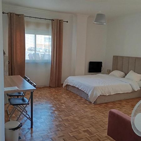 Rooms 10 Mins Walk From Train Station! Agualva-Cacem المظهر الخارجي الصورة