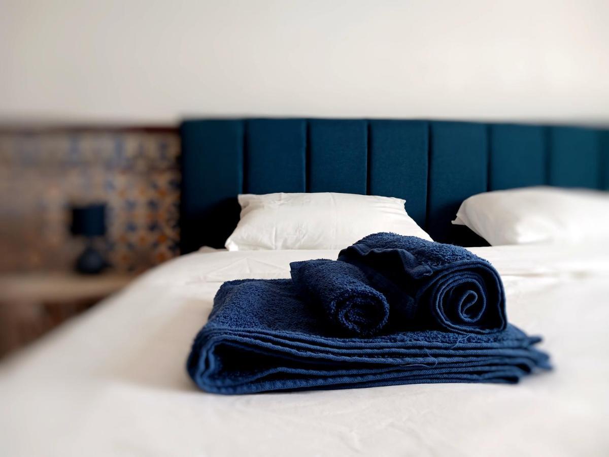 Rooms 10 Mins Walk From Train Station! Agualva-Cacem المظهر الخارجي الصورة