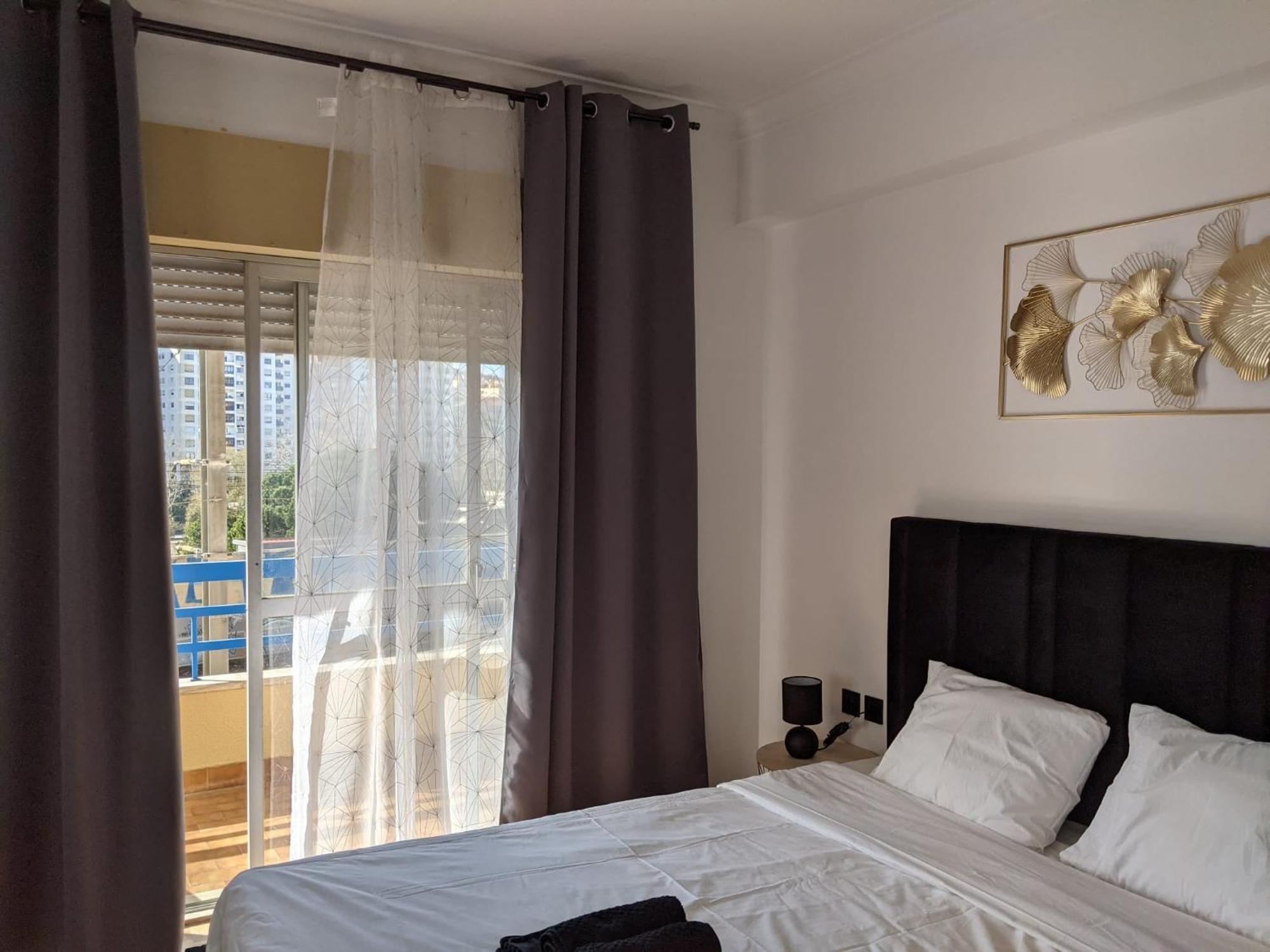 Rooms 10 Mins Walk From Train Station! Agualva-Cacem المظهر الخارجي الصورة