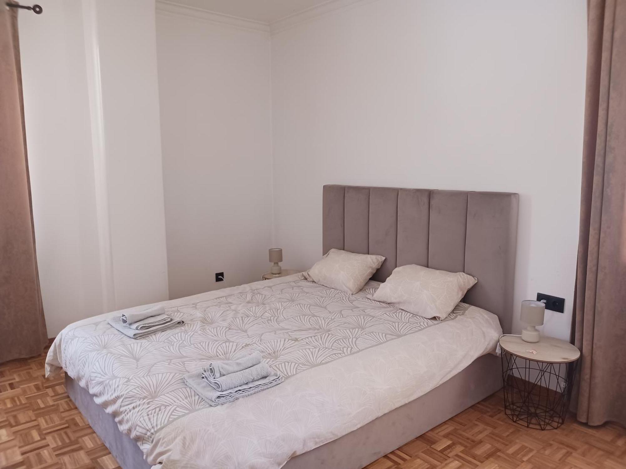 Rooms 10 Mins Walk From Train Station! Agualva-Cacem المظهر الخارجي الصورة