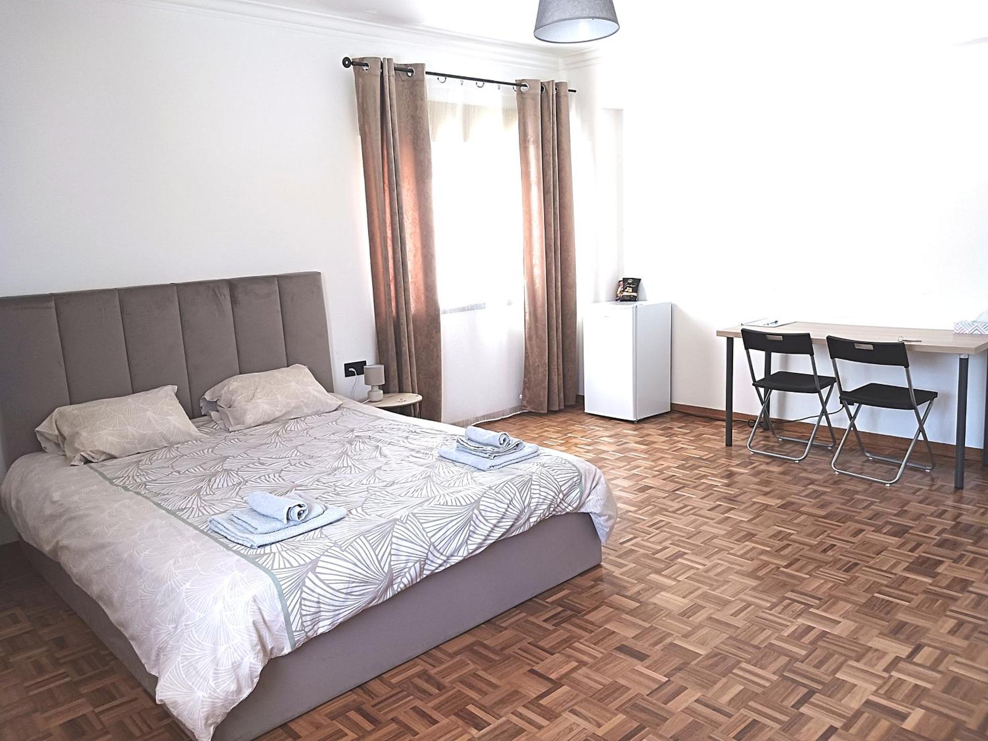 Rooms 10 Mins Walk From Train Station! Agualva-Cacem المظهر الخارجي الصورة